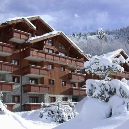 Cosy Avec Piscine, 3 Pieces Pour 6 Personnes A Village, Proche Des Pistes - Fr-1-180-201 Apartment *
