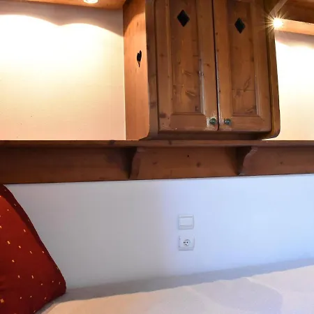 公寓 Cosy Avec Piscine, 3 Pieces Pour 6 Personnes A Village, Proche Des Pistes - Fr-1-180-201 美贝尔