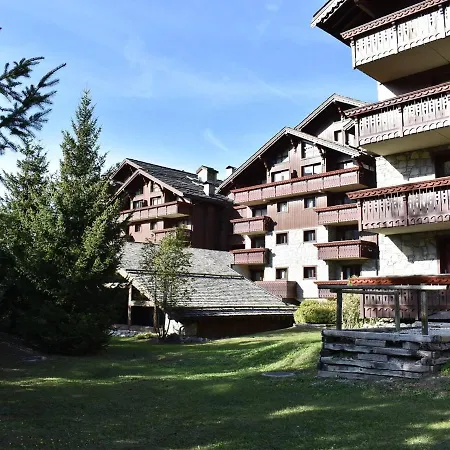 Cosy Avec Piscine, 3 Pieces Pour 6 Personnes A Village, Proche Des Pistes - Fr-1-180-201 公寓 *